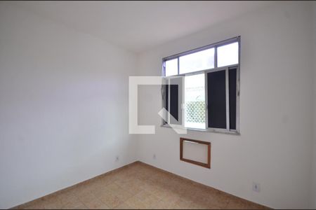 Quarto 1 de casa para alugar com 2 quartos, 90m² em Vila Valqueire, Rio de Janeiro