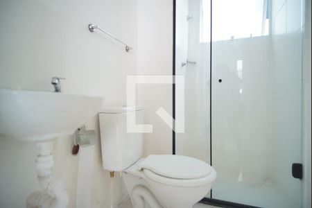 Banheiro Corredor de apartamento para alugar com 2 quartos, 41m² em Rubem Berta, Porto Alegre