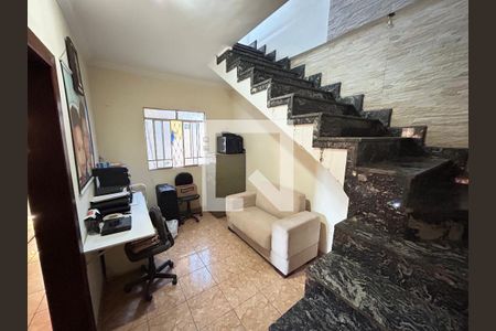 Casa à venda com 4 quartos, 360m² em Candelária, Belo Horizonte
