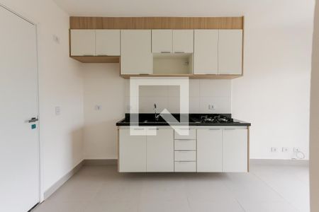 Sala / Cozinha de apartamento para alugar com 2 quartos, 30m² em Quitaúna, Osasco