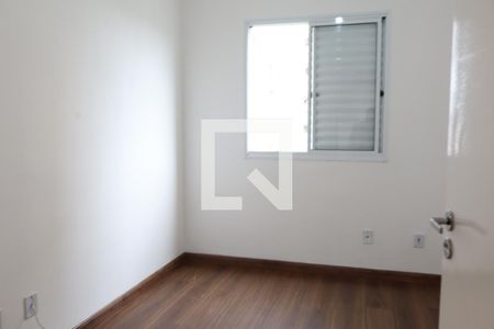 Quarto 2 de apartamento para alugar com 2 quartos, 52m² em Parque São Lourenço, São Paulo