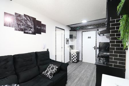 Sala/Cozinha/área de serviço  de apartamento para alugar com 1 quarto, 25m² em Parque Industrial Tomas Edson, São Paulo