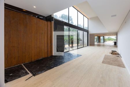 Sala de casa de condomínio para alugar com 6 quartos, 847m² em Alphaville Nova Lima, Nova Lima