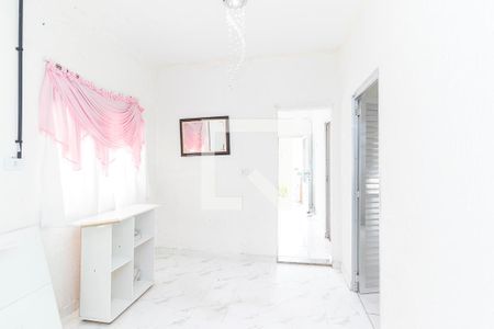 Casa para alugar com 2 quartos, 120m² em Cidade Antônio Estêvão de Carvalho, São Paulo