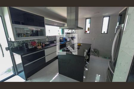 Cozinha de casa à venda com 3 quartos, 305m² em Vista Alegre, Rio de Janeiro