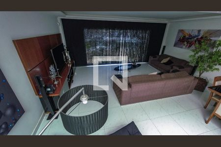 Sala de casa à venda com 3 quartos, 305m² em Vista Alegre, Rio de Janeiro