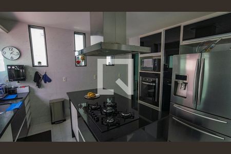 Cozinha de casa à venda com 3 quartos, 305m² em Vista Alegre, Rio de Janeiro