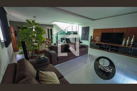 Sala de casa à venda com 3 quartos, 305m² em Vista Alegre, Rio de Janeiro