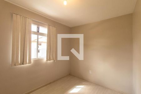 Quarto 2 de apartamento para alugar com 2 quartos, 45m² em Campo de Santana, Curitiba