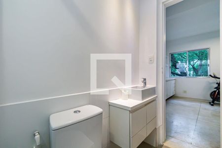 Banheiro social de apartamento para alugar com 2 quartos, 95m² em Perdizes, São Paulo