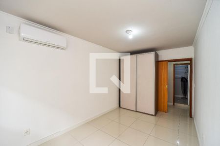 Quarto de apartamento para alugar com 1 quarto, 54m² em Vila Ipiranga, Porto Alegre