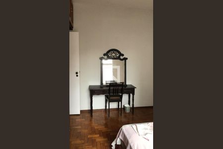 Quarto de casa à venda com 3 quartos, 110m² em Sion, Belo Horizonte