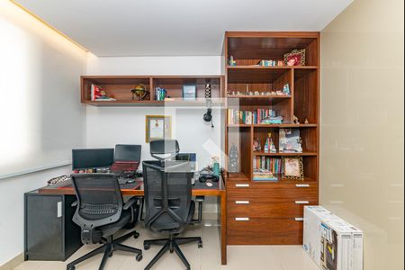 Escritório de apartamento à venda com 3 quartos, 112m² em Buritis, Belo Horizonte