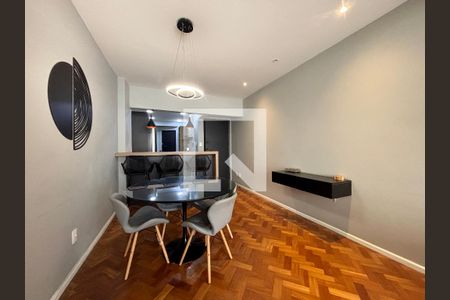 Sala de apartamento à venda com 3 quartos, 100m² em Copacabana, Rio de Janeiro