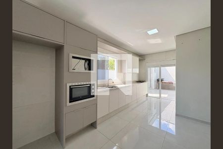 Cozinha  de casa para alugar com 3 quartos, 123m² em São José, Canoas