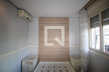 Quarto 1 de apartamento à venda com 1 quarto, 47m² em Santa Cecília, Porto Alegre