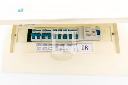 Sala de apartamento à venda com 2 quartos, 60m² em Bonsucesso, Rio de Janeiro