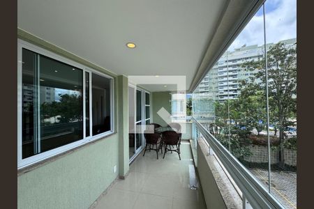 Varanda de apartamento para alugar com 2 quartos, 80m² em Barra da Tijuca, Rio de Janeiro