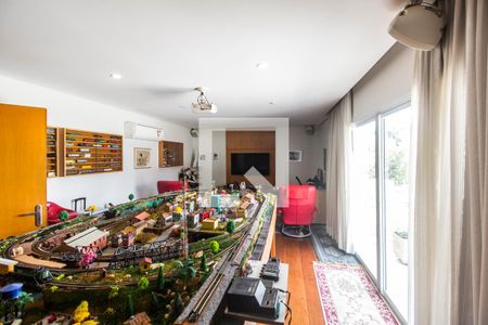 Sala  de casa de condomínio à venda com 3 quartos, 560m² em Condomínio Melville (tamboré), Santana de Parnaíba