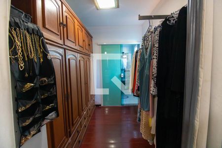 Closet da suíte de apartamento à venda com 2 quartos, 360m² em Itaipu, Niterói