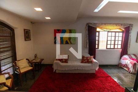 Sala de casa à venda com 4 quartos, 360m² em Fonseca, Niterói