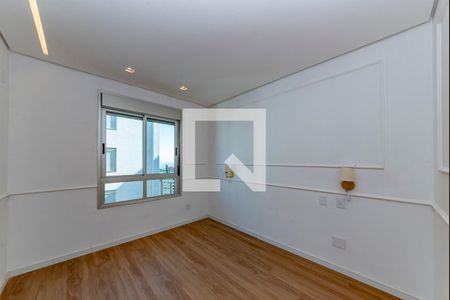 Suíte de apartamento à venda com 2 quartos, 69m² em Belvedere, Belo Horizonte