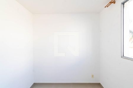 Quarto 1 de apartamento para alugar com 2 quartos, 40m² em Campo Grande, Rio de Janeiro
