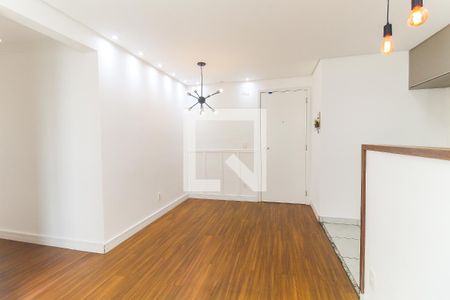 Sala de apartamento para alugar com 2 quartos, 47m² em Vila Carmosina, São Paulo