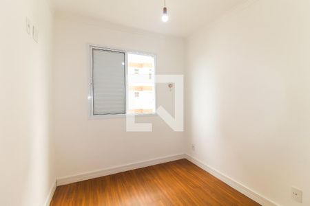 Quarto 1 de apartamento para alugar com 2 quartos, 47m² em Vila Carmosina, São Paulo