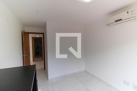 Quarto de apartamento à venda com 2 quartos, 140m² em Itaipu, Niterói