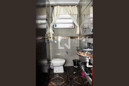 Detalhe - Sala - Lavabo de casa à venda com 3 quartos, 230m² em Vila Mangalot, São Paulo
