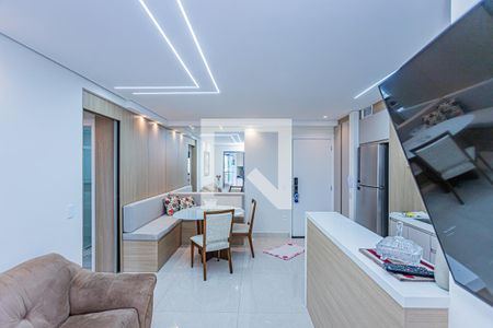 Sala de apartamento para alugar com 2 quartos, 71m² em City América, São Paulo