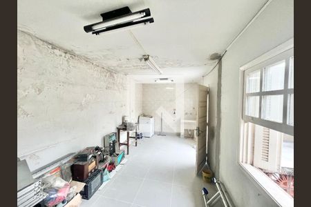 Sala/Quarto/Cozinha de casa para alugar com 1 quarto, 35m² em Conjunto Residencial Novo Pacaembu, São Paulo