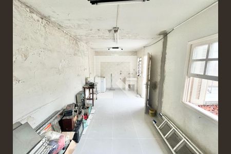 Sala/Quarto/Cozinha de casa para alugar com 1 quarto, 35m² em Conjunto Residencial Novo Pacaembu, São Paulo