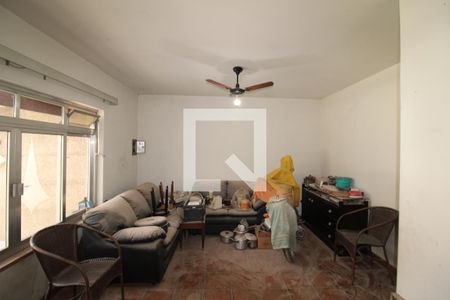 Sala de casa para alugar com 2 quartos, 200m² em Conjunto Residencial Novo Pacaembu, São Paulo