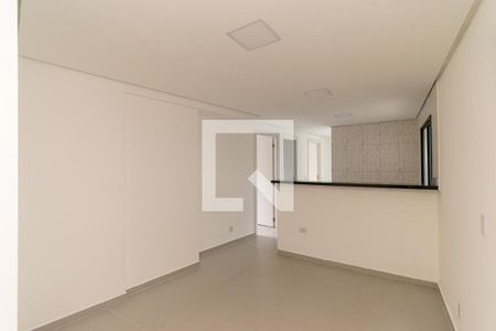 Sala de apartamento para alugar com 2 quartos, 44m² em Parque Savoy City, São Paulo