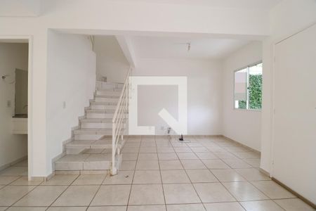 Sala de casa de condomínio para alugar com 3 quartos, 100m² em Morada da Colina, Uberlândia