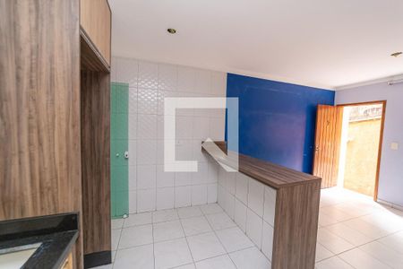 Cozinha de casa de condomínio à venda com 2 quartos, 68m² em Vila Buenos Aires, São Paulo