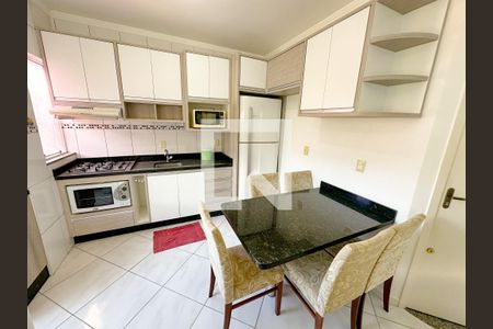 Sala de Jantar de apartamento para alugar com 2 quartos, 60m² em Forquilhinhas, São José