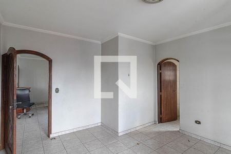 Suíte 1 de casa para alugar com 6 quartos, 250m² em Vila Carmosina, São Paulo