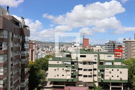 Vista da sacada de apartamento à venda com 2 quartos, 80m² em Santa Cecília, Porto Alegre