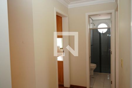 Corredor de apartamento para alugar com 3 quartos, 98m² em Chácara Califórnia, São Paulo