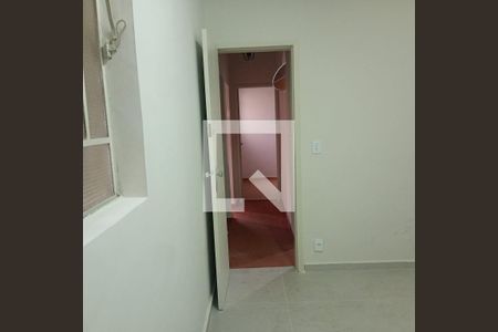 Corredor de casa para alugar com 2 quartos, 65m² em Sagrada Família, Belo Horizonte