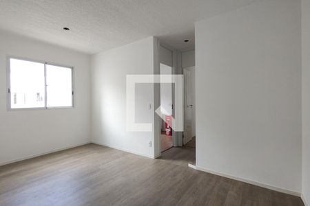 Sala de apartamento para alugar com 2 quartos, 48m² em Taquara, Rio de Janeiro