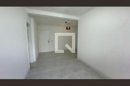 Sala de apartamento à venda com 2 quartos, 58m² em Barra da Tijuca, Rio de Janeiro