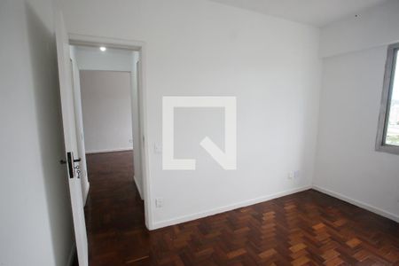 Quarto 1 de apartamento para alugar com 2 quartos, 70m² em Taquara, Rio de Janeiro