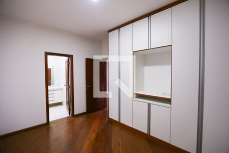 Quarto 1 de casa para alugar com 4 quartos, 580m² em City América, São Paulo