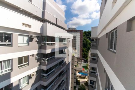 Vista da Sala de apartamento para alugar com 2 quartos, 50m² em Santa Rosa, Niterói