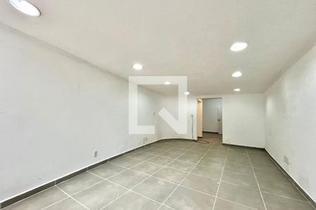 Sala de casa à venda com 3 quartos, 260m² em Planalto Paulista, São Paulo