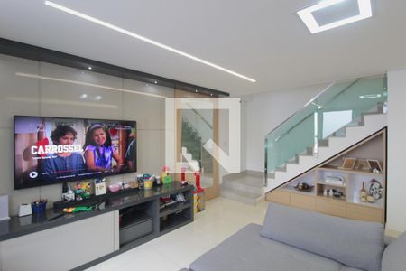 Sala de casa à venda com 3 quartos, 150m² em Trevo, Belo Horizonte